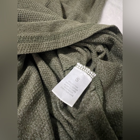 Men green longer fit t-shirt by Pacsun size Small - Picture 5 of 5